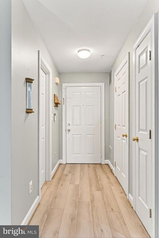 12213 FAIRFIELD HOUSE DR #506B, Fairfax, VA 22033