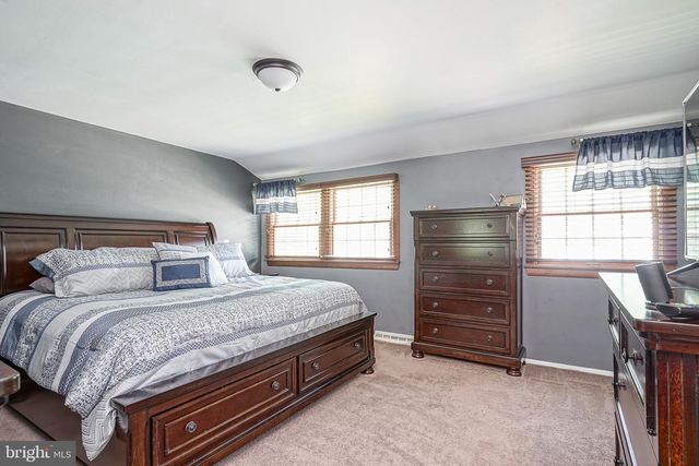 14 WHITE BIRCH RD, Blackwood, NJ 08012