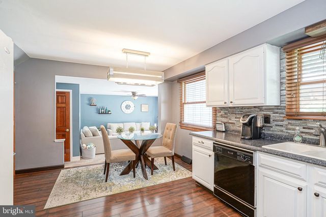 14 WHITE BIRCH RD, Blackwood, NJ 08012