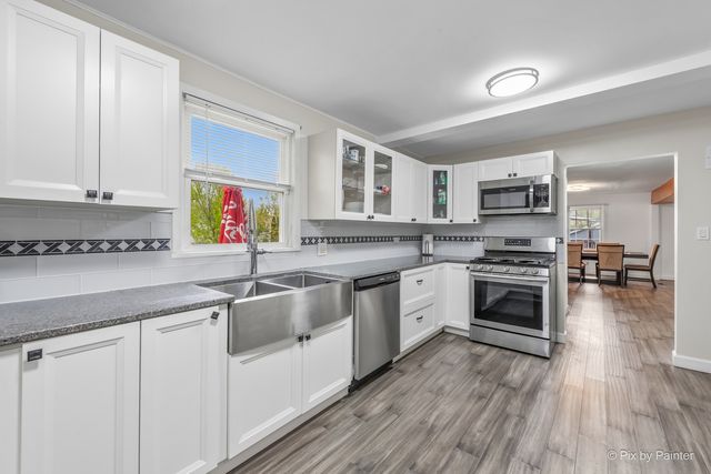34820 N Holman Avenue, Ingleside, IL 60041