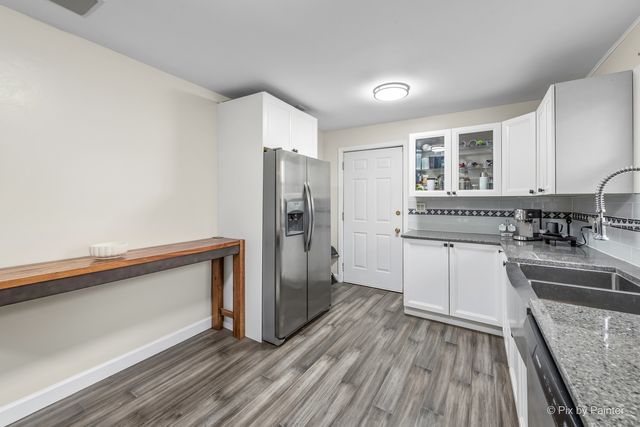 34820 N Holman Avenue, Ingleside, IL 60041