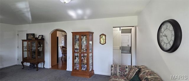 10531 Crecelius Drive, St Louis, MO 63123