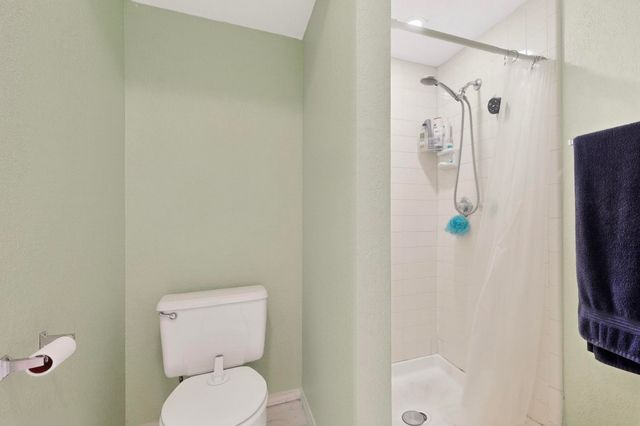 932 Freestone Drive, Arlington, TX 76017