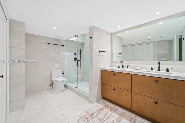 520 Brickell Key Dr A713, Miami, FL 33131