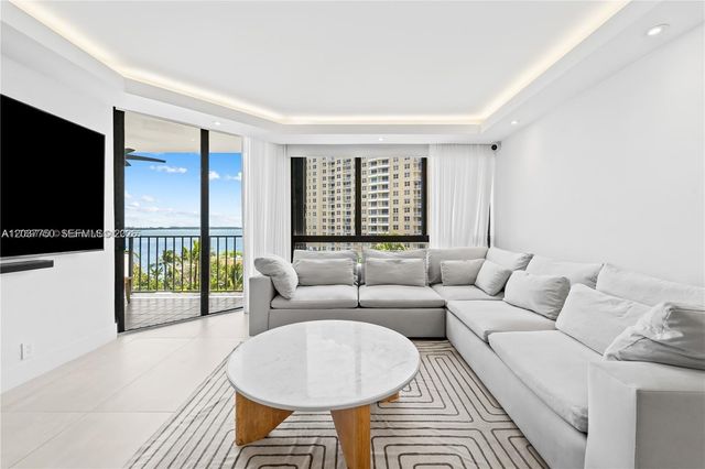 520 Brickell Key Dr A713, Miami, FL 33131
