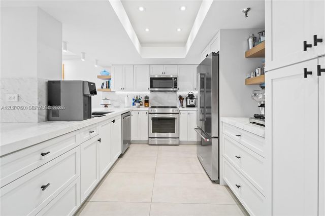 520 Brickell Key Dr A713, Miami, FL 33131