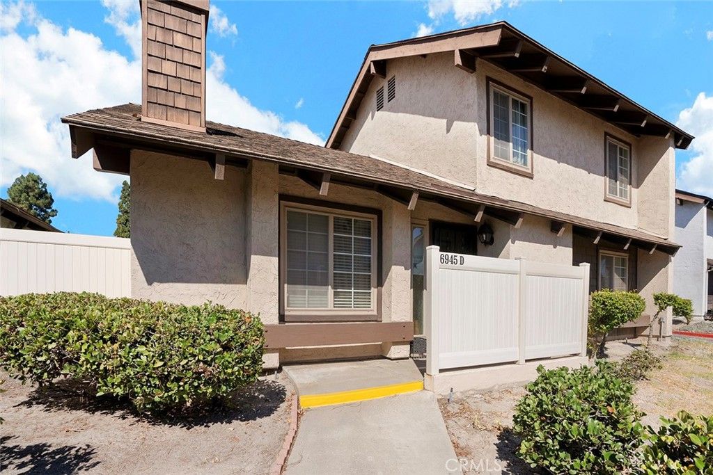 6945 Parkside D, San Diego, CA 92139 — exterior