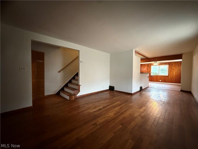 1427 E 252nd Street, Euclid, OH 44117