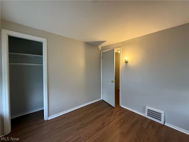 1427 E 252nd Street, Euclid, OH 44117
