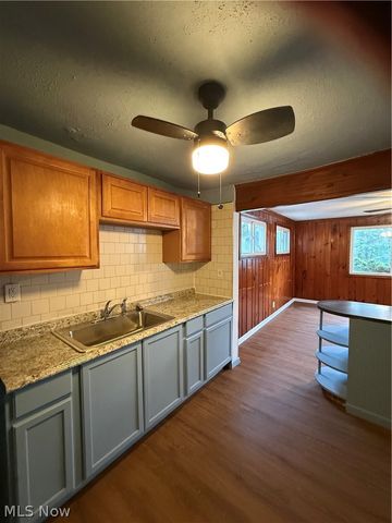 1427 E 252nd Street, Euclid, OH 44117