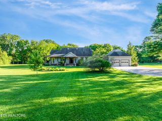 322 River Ford Rd, Maryville, TN 37804