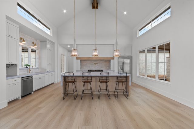 2004 Rana Drive, Cresson, TX 76035