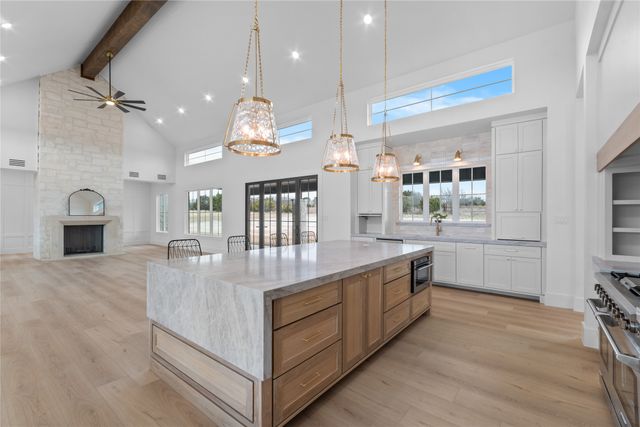 2004 Rana Drive, Cresson, TX 76035