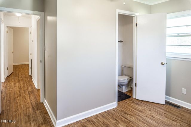 404 Dyer Circle, Greeneville, TN 37745