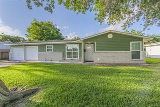 10327 Collingswood Road, La Porte, TX 77571