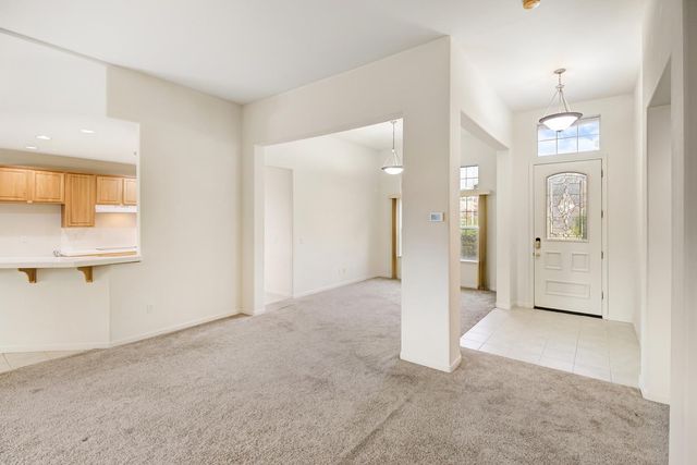 814 Pleasant Valley Dr, Ione, CA 95640