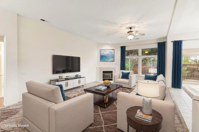 814 Pleasant Valley Dr, Ione, CA 95640