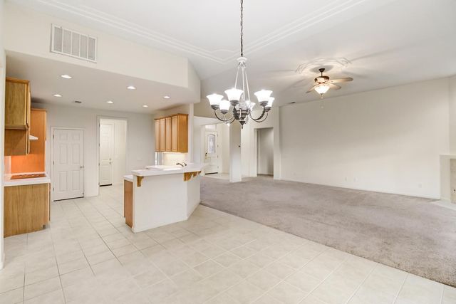 814 Pleasant Valley Dr, Ione, CA 95640