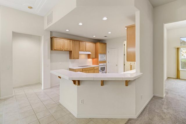 814 Pleasant Valley Dr, Ione, CA 95640