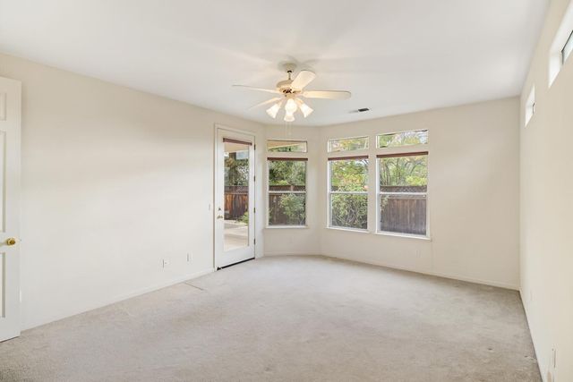 814 Pleasant Valley Dr, Ione, CA 95640