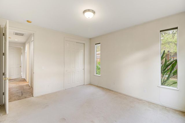 814 Pleasant Valley Dr, Ione, CA 95640