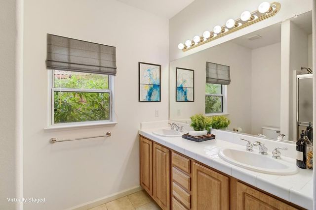 814 Pleasant Valley Dr, Ione, CA 95640