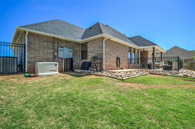 22297 Forester Lane, Edmond, OK 73025