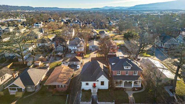 1604 Chamberlain Avenue, Chattanooga, TN 37404