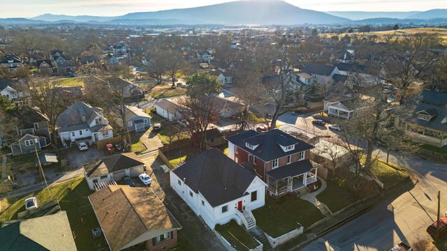 1604 Chamberlain Avenue, Chattanooga, TN 37404