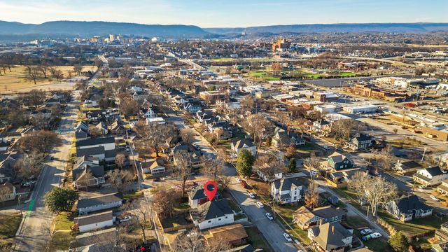 1604 Chamberlain Avenue, Chattanooga, TN 37404