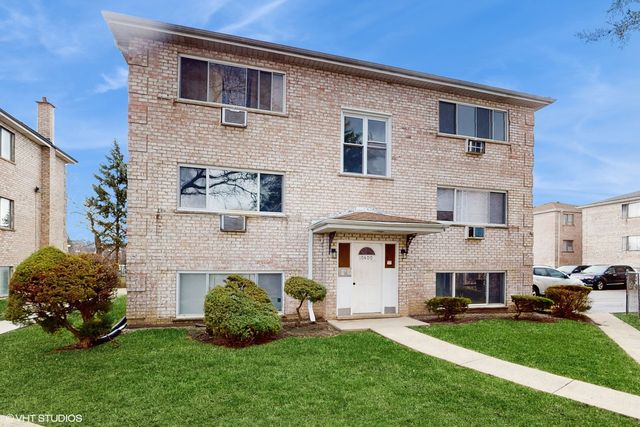 10360 Michael Todd Terrace GN, Glenview, IL 60025