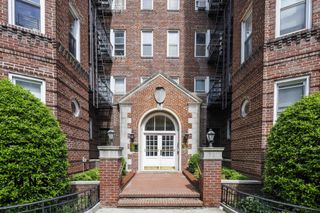 3553 77th St Apt 3E, New York City, NY 11372