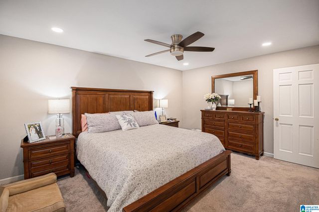 1703 RUSHTON STREET, Gardendale, AL 35071