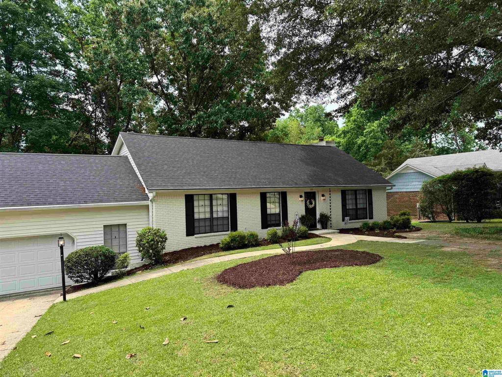 1703 RUSHTON STREET, Gardendale, AL 35071