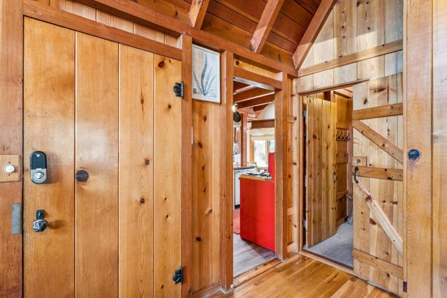 28772 Cedar Drive, Lake Arrowhead, CA 92352