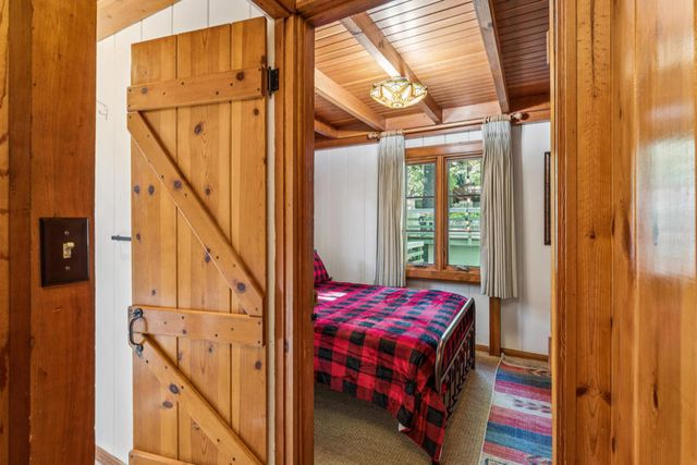 28772 Cedar Drive, Lake Arrowhead, CA 92352