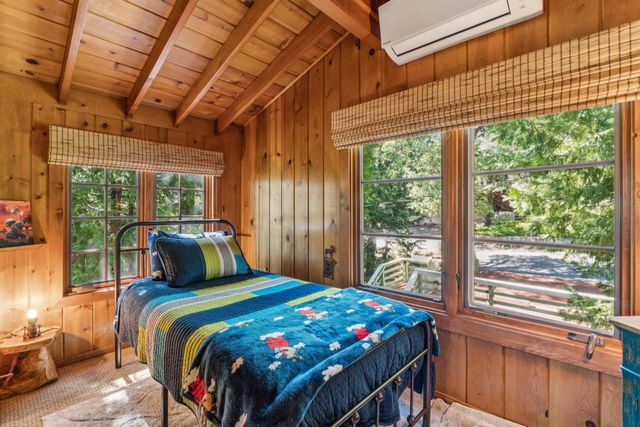 28772 Cedar Drive, Lake Arrowhead, CA 92352