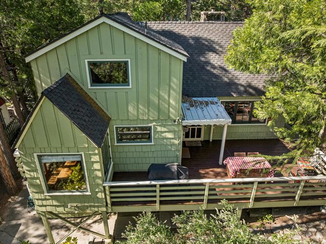 28772 Cedar Drive, Lake Arrowhead, CA 92352