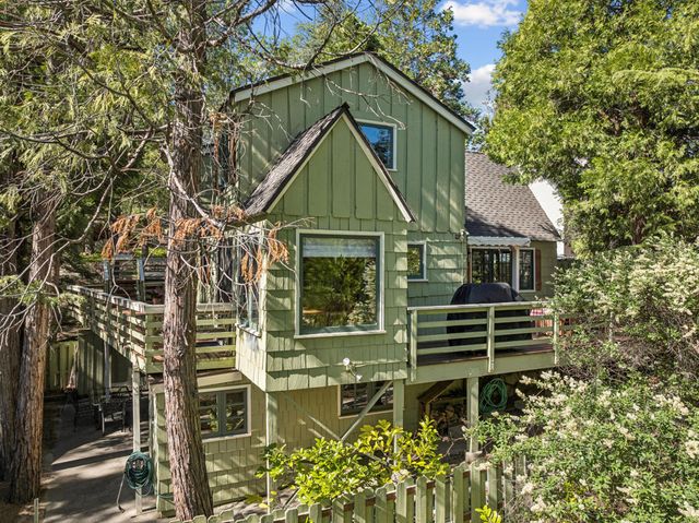 28772 Cedar Drive, Lake Arrowhead, CA 92352