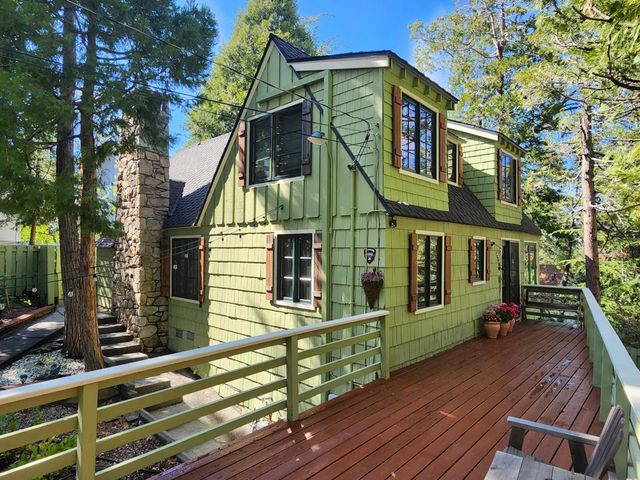 28772 Cedar Drive, Lake Arrowhead, CA 92352