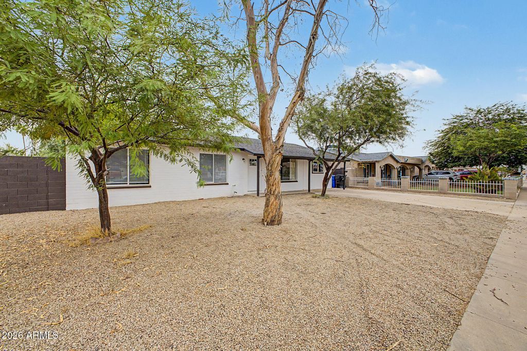 4875 W PALM Lane, Phoenix, AZ 85035 — photo 2