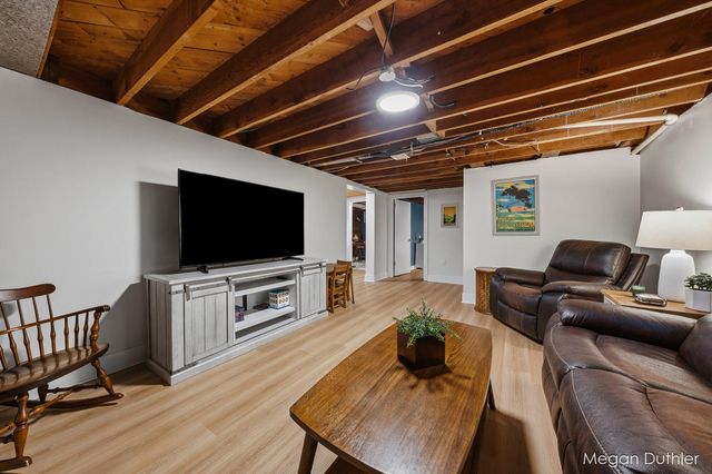 8288 Freeland Avenue Sw, Byron Twp, MI 49315