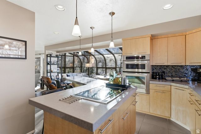 742 E CHELSEA DR, Bountiful, UT 84010