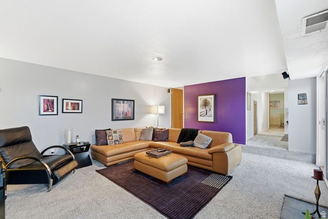 742 E CHELSEA DR, Bountiful, UT 84010