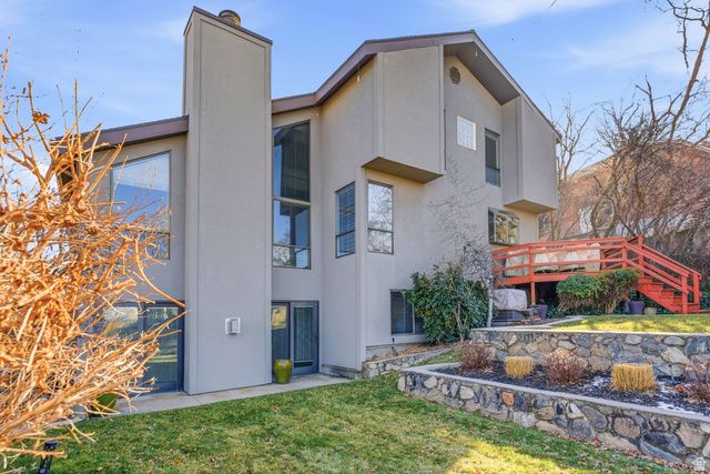 742 E CHELSEA DR, Bountiful, UT 84010