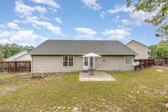 520 Polygon Place, Fayetteville, NC 28306