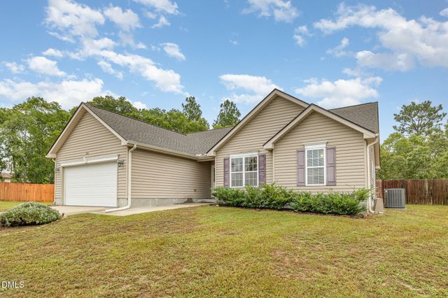 520 Polygon Place, Fayetteville, NC 28306