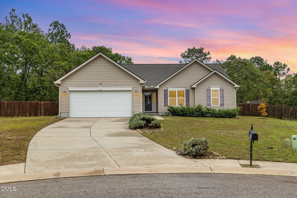 520 Polygon Place, Fayetteville, NC 28306