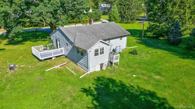 6 White Oak Terrace, Campbell Hall, NY 10916