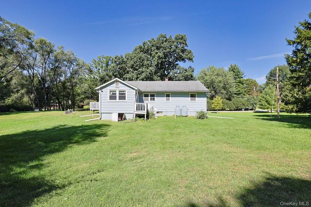 6 White Oak Terrace, Campbell Hall, NY 10916